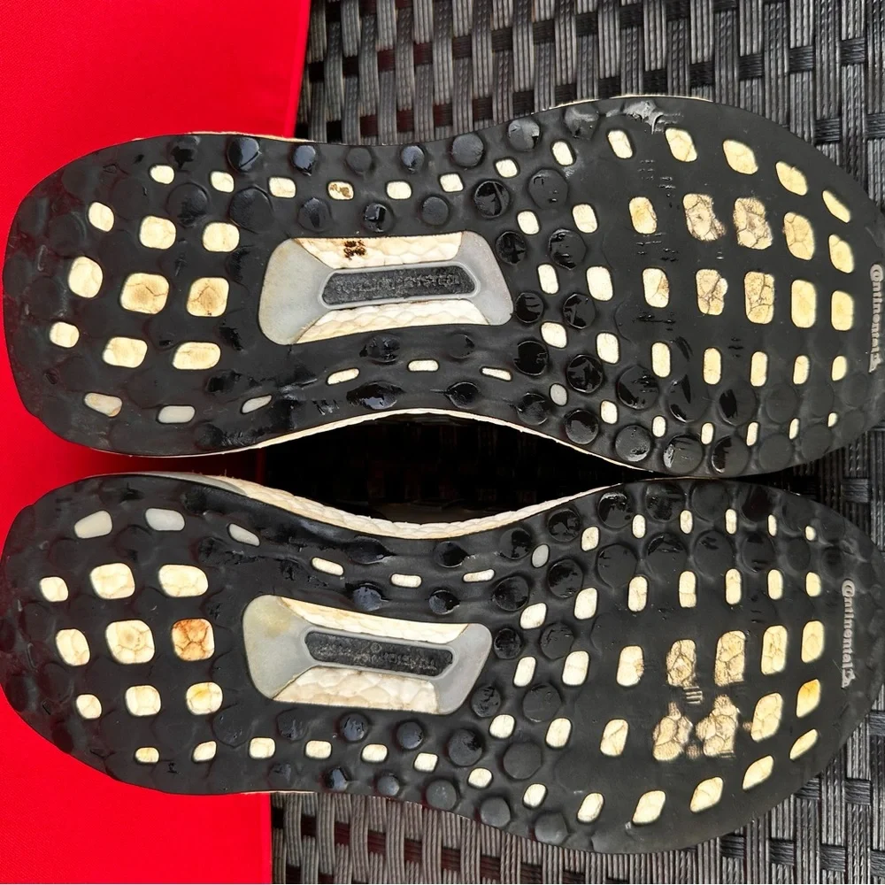 Adidas Ultraboost - Picture 5 of 7